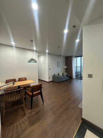 Cho thuê căn hộ cao cấp 1n1k và 2n1k tại  6th element 7351805