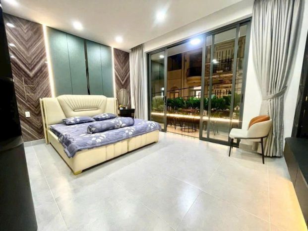 Nhà vườn 7 phòng, xe hơi ngủ trong nhà, giá chỉ 6,99 tỷ, 4 7351867