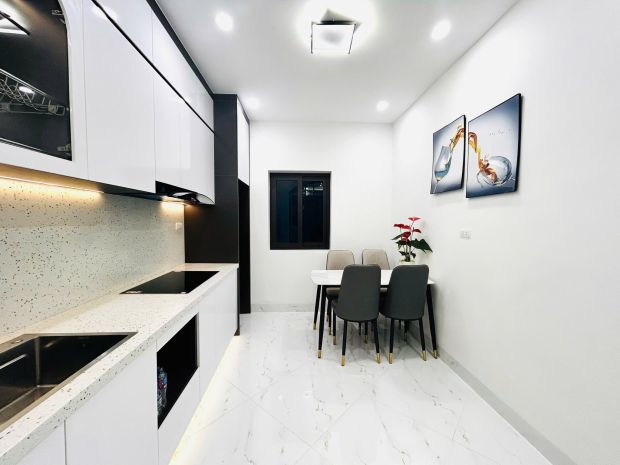 Cần bán nhà phố quan nhân - 33m2 - 5 tầng - mt 3.2- giá 7352095