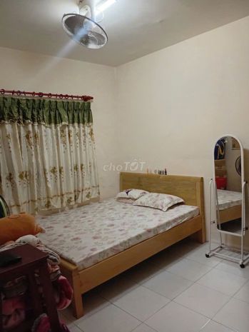 Chính chủ cần bán gấp căn hộ tầng trệt 52 m2 gồm 2 phòng ngủ 7352867