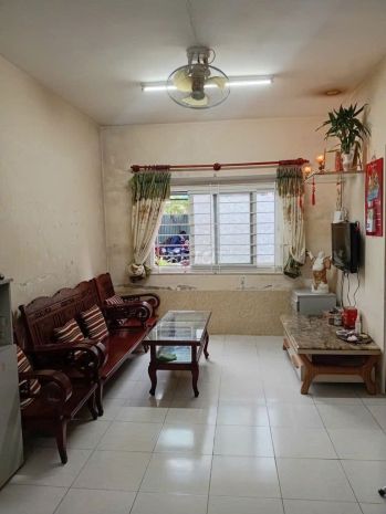 Chính chủ cần bán gấp căn hộ tầng trệt 52 m2 gồm 2 phòng ngủ 7352869