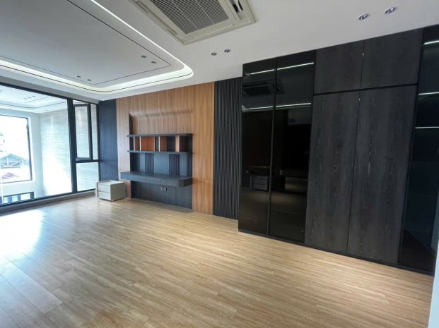 Siêu phẩm gia thụy 7 tầng 70m2, gara 2 ô tô, kinh doanh 7352948