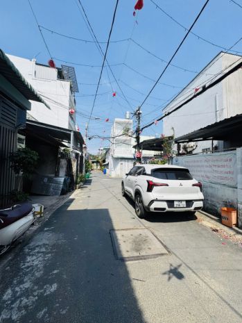 Nhà mặt tiền thới an 12 quận 12  chỉ 4 tỷ 950. 7353136