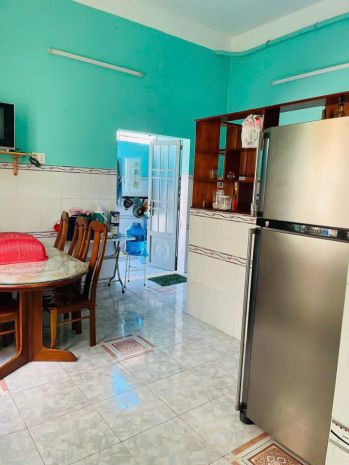 Nhà mặt tiền  kiên cố  chính chủ cần bán nhà tại thị trấn 7353407