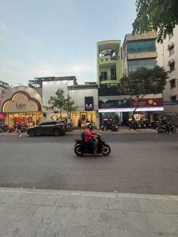 Bán nhà đối diện lancaster- trục thời trang sầm uất nhất 7354172