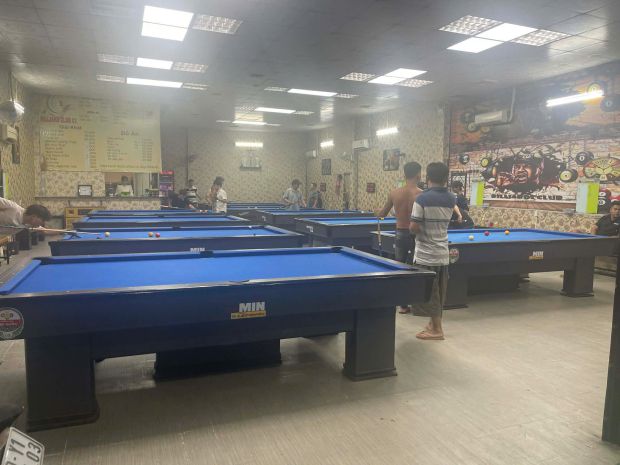 Sang nhượng clb bida có phòng máy lạnh,ngã ba giồng- hóc 7354412