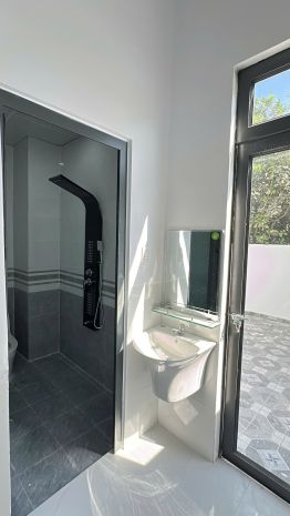 Nhà đẹp 1 trệt 1 lầu gần cây xăng thạnh phú  sổ riêng 100 7354843