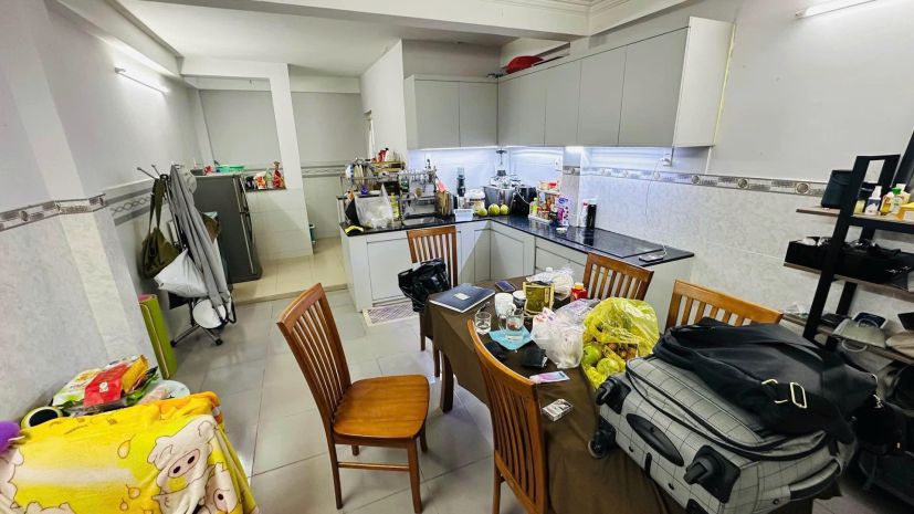 Nhà đẹp đông hưng thuận  hẻm 1 sẹc nguyễn văn quá  gần mt 7355185