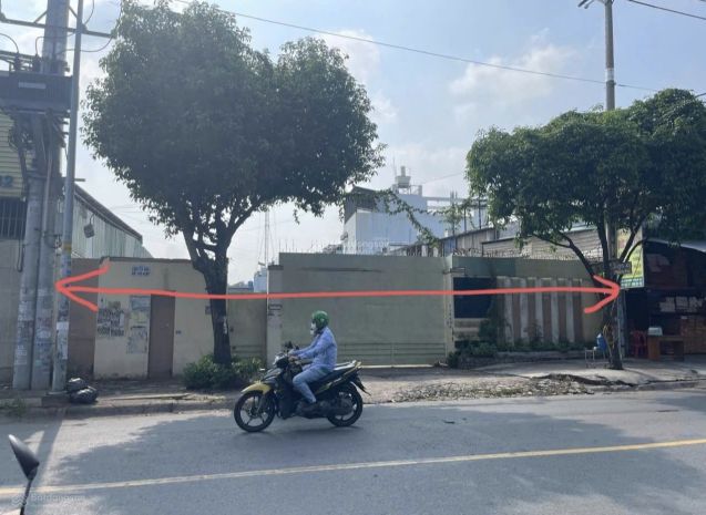 Siêu phẩm mt lê văn khương  ngang 16m nở hậu 18m  958m² 7355262