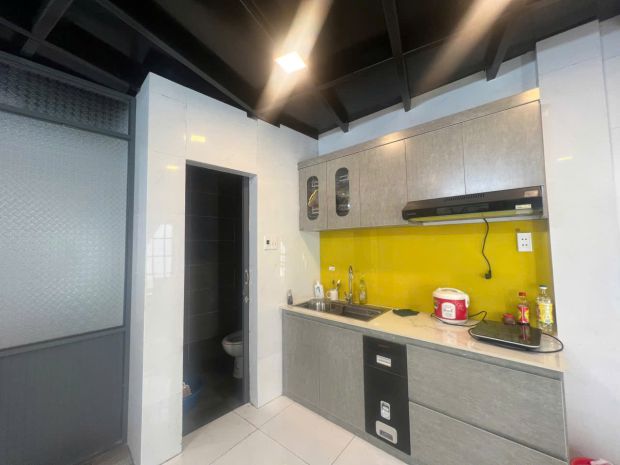 Mt kinh doanh đường 5.5m lề 3m, gần ông ích khiêm, 3 7355969