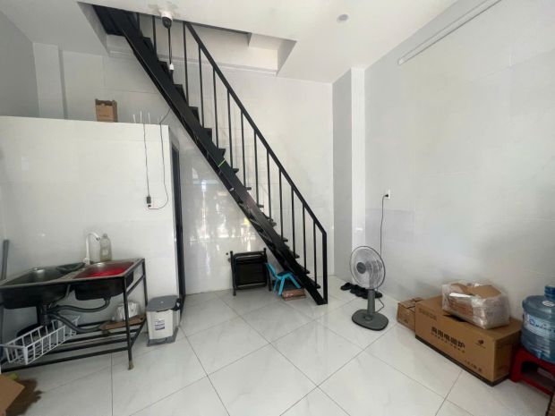 Mt kinh doanh đường 5.5m lề 3m, gần ông ích khiêm, 3 7355970