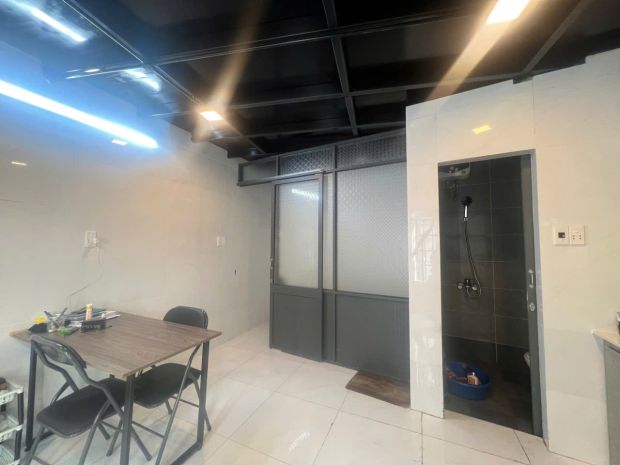 Mt kinh doanh đường 5.5m lề 3m, gần ông ích khiêm, 3 7355972