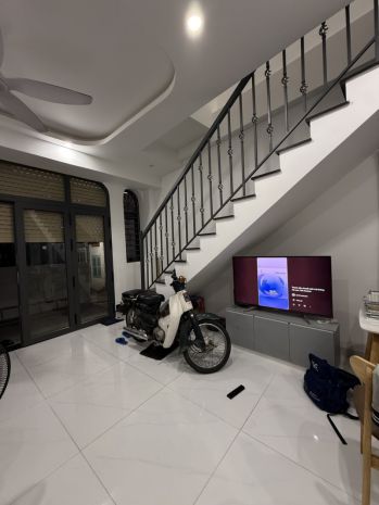 Bán nhà 2 tầng quang vinh,shr đường ô tô, gần chợ biên hòa 7356040