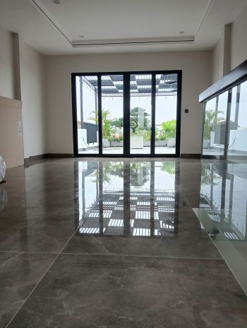 Bán nhà khu phân lô đường nguyễn văn cừ - long biên - hn. 7356234