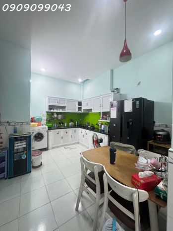 Bán nhà nguyễn thị trên-hẽm 3,5m 
oto đậu kế cửa-kế bên 7356785