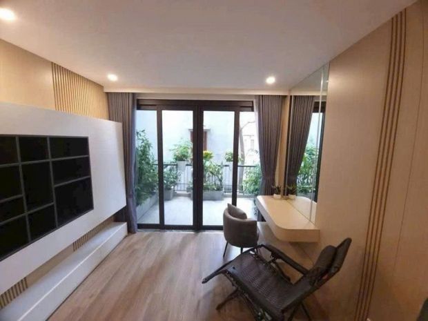 Bán nhà bồ đề 56m 5 tầng cạnh hồ 20m ra ô tô hơn 14 tỷ 7357139