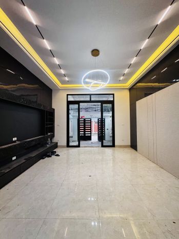 Trung tâm long biên 90m2 5t ô tô tránh, kinh doanh, thang 7357501