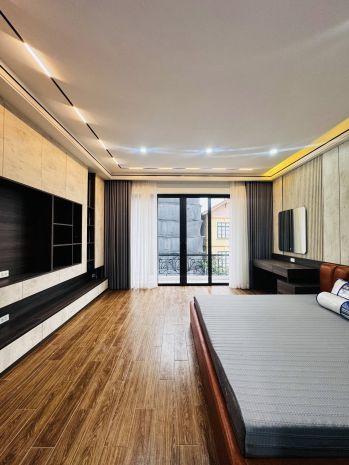 Trung tâm long biên 90m2 5t ô tô tránh, kinh doanh, thang 7357503