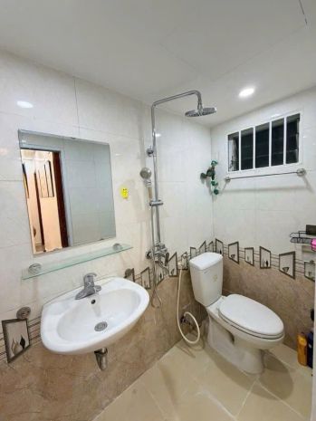 Siêu phẩm căn hộ kim cương  view hồ tây  7 cửa sổ giá 7358600