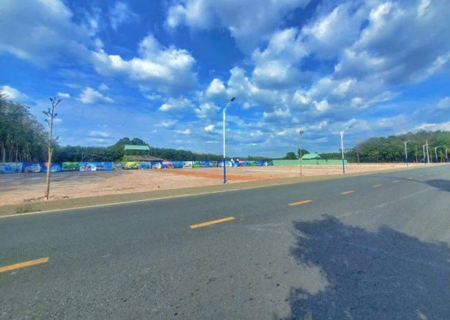 Đất ngay trung tâm chơn thành  giá chỉ 9xx triệu 7358715