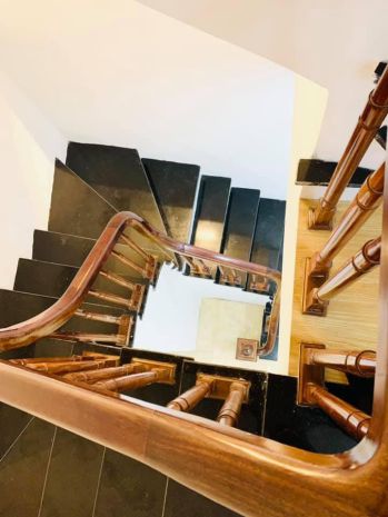 Bán nhà trung tâm thạch bàn  ngõ thông  gần gần hồ   chỉ 7358873