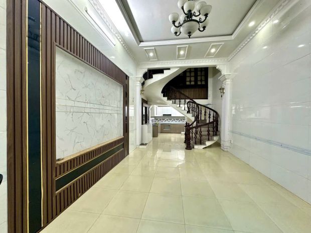 Bán nhà kiều sơn - văn cao - 58m 3 tầng - sân cổng riêng 7360158