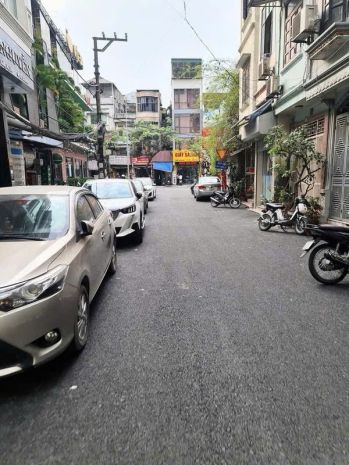 Nhỉnh 6.x tỷ hoàng mai 30m 5 tầng 6 ngủ  - nhà mới koong về 7360382