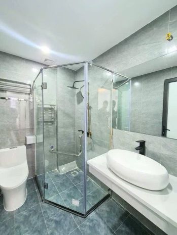 Nhỉnh 6.x tỷ hoàng mai 30m 5 tầng 6 ngủ  - nhà mới koong về 7360385