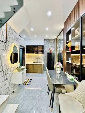 Nhà đẹp gò vấp ở ngay  dt 46m2  2 tầng  chỉ 4tỷ nhỉnh 7361349