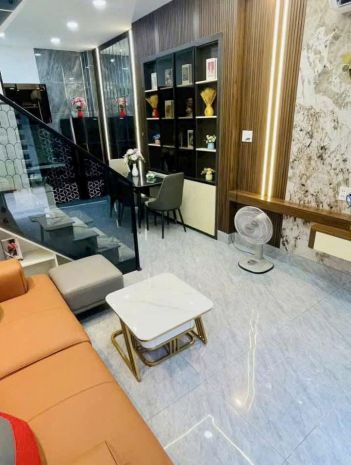 Nhà đẹp gò vấp ở ngay  dt 46m2  2 tầng  chỉ 4tỷ nhỉnh 7361352