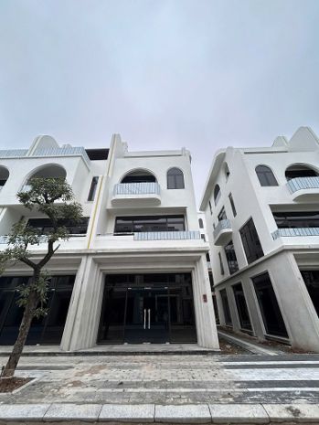 Liền kề vaquarius văn giang  căn xẻ khe  giá cực tốt 7361363