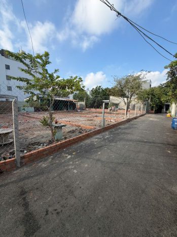 Bán lô đất diện tích khủng 177m2 tại 50533 quốc lộ 13 cách 7361993