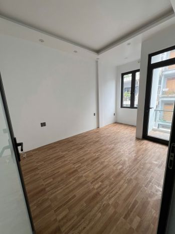 Cho thuê phòng  vị trí đẹp trung tâm phố long tiên, hạ 7362126