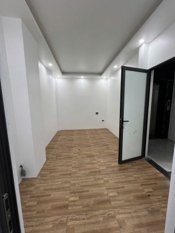 Cho thuê phòng  vị trí đẹp trung tâm phố long tiên, hạ 7362127