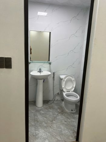 Cho thuê phòng  vị trí đẹp trung tâm phố long tiên, hạ 7362130