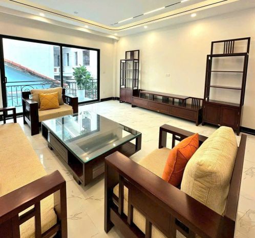 Phố ngọc lâm, long biên 80m2, 6t 7 chỗ vào nhà, full nội 7362284