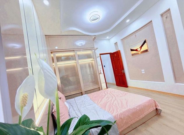 Nguyễn khánh toàn 50m x6 tầng 14,860 tỷ nhà đẹp,cách ô tô 7363492