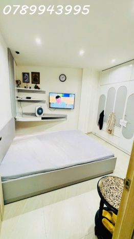 Nhà bán lê văn sỹ, phú nhuận, ngang gần 8m, nhà mới, 4pn, 7363697