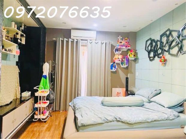 Gần tt văn hóa quận 7- nhà 3 tầng- hxh 6m- ngang 5.5m- 2 7364865