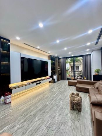 Bán nhà đội cấn giang văn minh, 62m2, mặt tiền rộng, thang 7366752