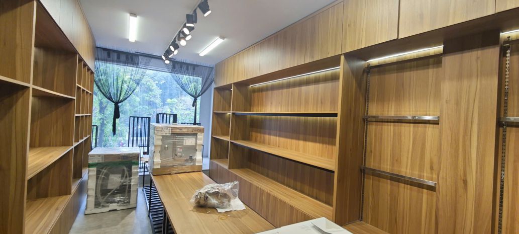 Cho thuê mặt bằng kinh doanh  cực đẹp,  tại phố hoàng quốc 7367552