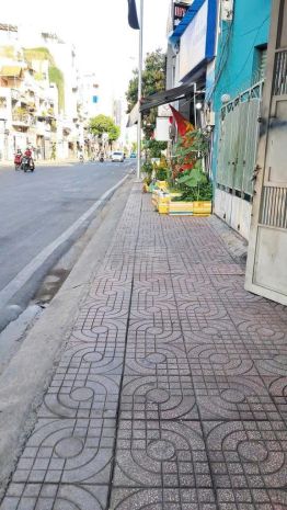 Cho thuê mặt bằng đào duy anh, p.9, 5x15m, ldr, 15tr, tl 7368331