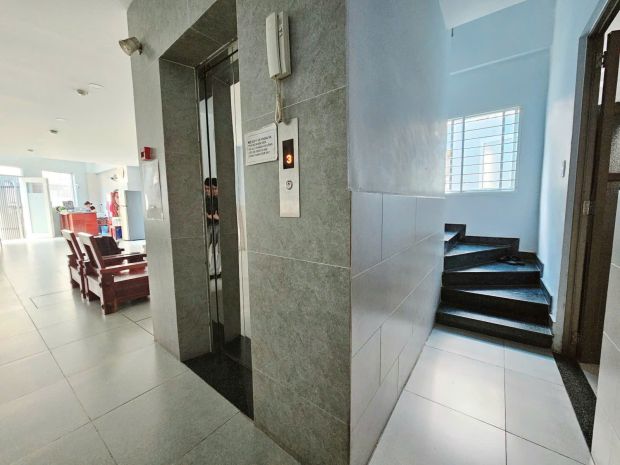 Chdv 5 tầng  9 phòng  hxh thông  hoàng hoa thám, gần chợ 7368383