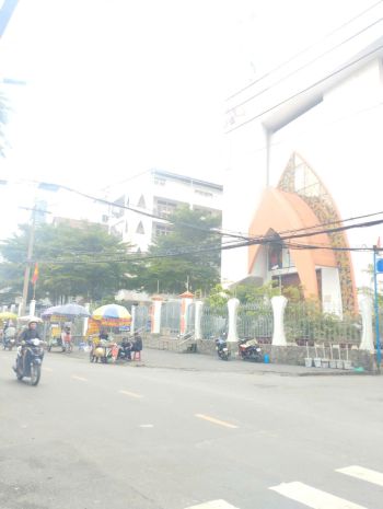 Bán nhà khu thiên phước - 52m2 - hxh vô nhà - 5 tầng btct 7369074