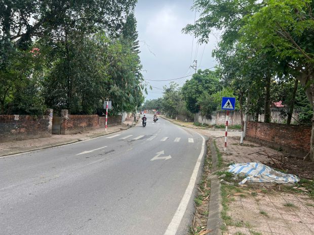 Đất mặt trục chính phạm văn đồng  trung tâm xuân hoà 7369248