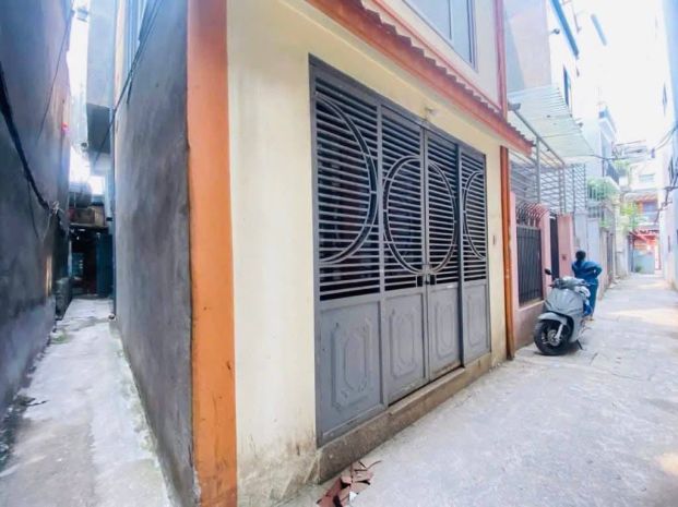 Trung kính bán nhà 5tầng lô góc  35m²  mt 4.1m  9.5 tỷ 7370335