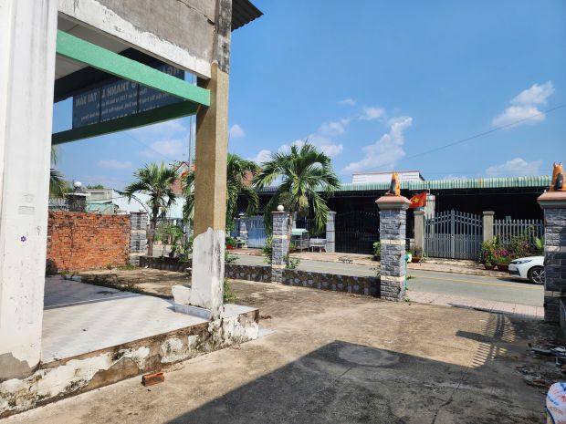 Nhà mt nhựa phan bội châu phú giáo, ngân hàng thanh lý nhà 7370506