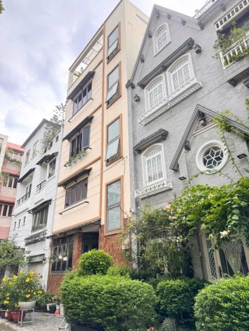 Bán  nhà 4 tầng xe hơi ngủ trong nhà đ. võ thị sáu, quận 3 7371138