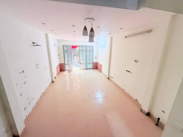 Trung kính  nhà 4tầng  42m²  mt 4.4m  13.3 tỷ  cầu giấy 7371510