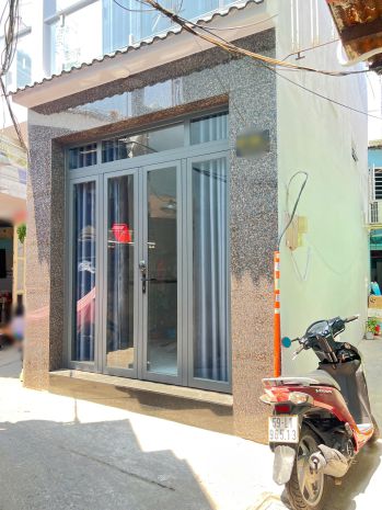 Nhà mới 2 tầng hẻm thông hưng phú p8q8. giá: 4.48 tỷ 7371550